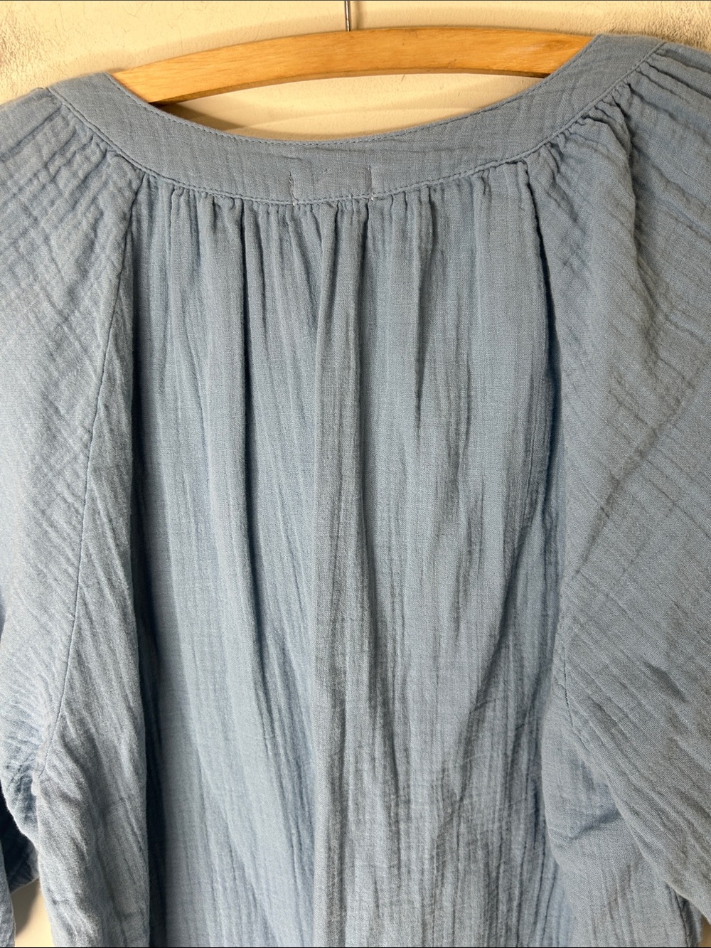 dylan Blue Textured V-Neck Peasant Top - Picture 11 of 15